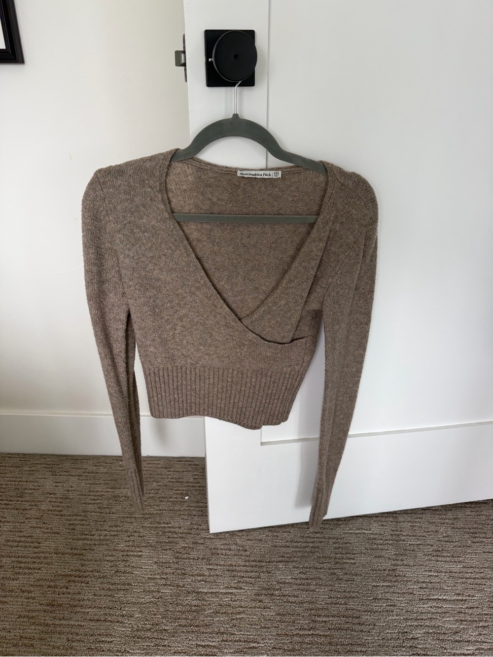 Abercrombie & Fitch Cropped Taupe Wrap V-Neck Sweater